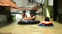 Banjir Mencapai 2 Meter, Warga Dayeuhkolot Bandung Terisolasi