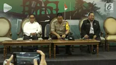 Polisi melakukan uji balistik terkait peluru yang menembus kaca ruangan anggota DPR.