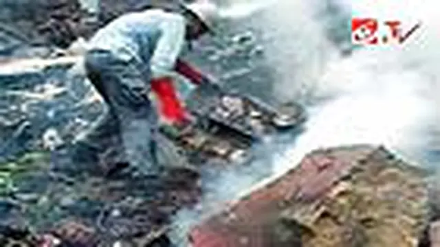 Korban Tewas Kecelakaan Pesawat Pakistan 152 Orang