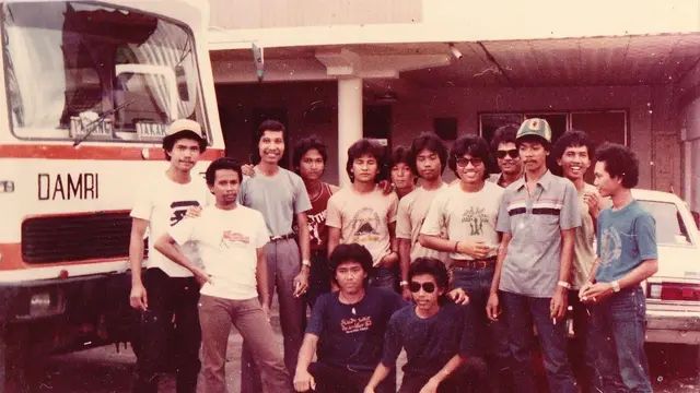 7 Potret Lawas Presiden Jokowi Widodo, Penampilan saat Remaja Curi Perhatian