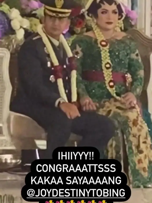 6 Momen Resepsi Pernikahan Joy Tobing dan Suami, Ada Upacara Pedang TNI