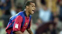 5. Rivaldo - Penyerang Legendaris ini telah banyak mengukir prestasi baik di klub maupun negaranya. Selama 24 tahun berkarier sebagai pesepak bola, Rivaldo telah memperkuat 15 klub. (AFP/Christophe Simon)