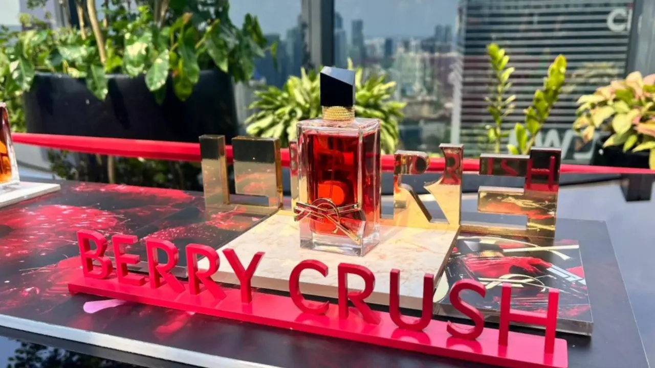 YSL Libre Hadirkan Aroma Parfum Baru Berry Crush yang Lebih Segar, Manis, dan Berani untuk Tampilan Lebih Playful
