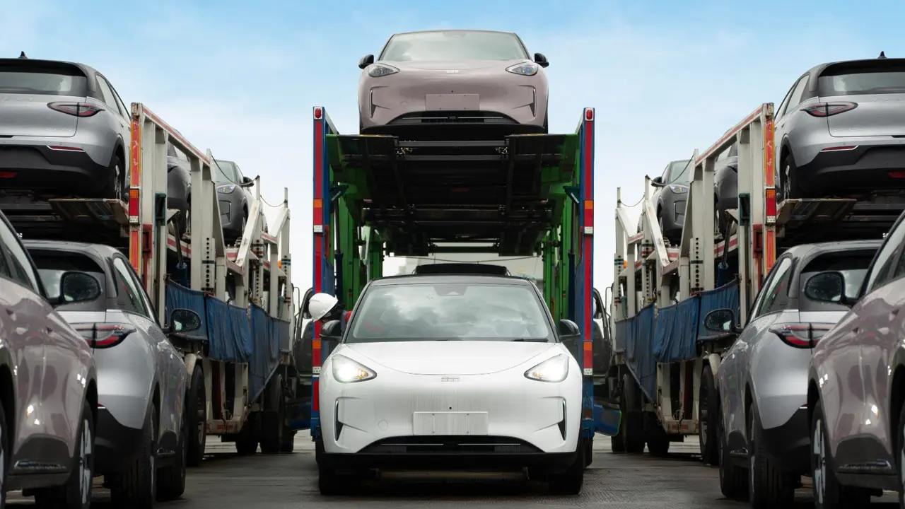 Geely Distribusikan 1.000 Unit EX2 ke Diler (ist)