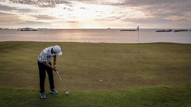 Menparekraf Sandiaga Uno berkomitmen mendukung wisata golf di Belitung (dok. Kemenparekraf)