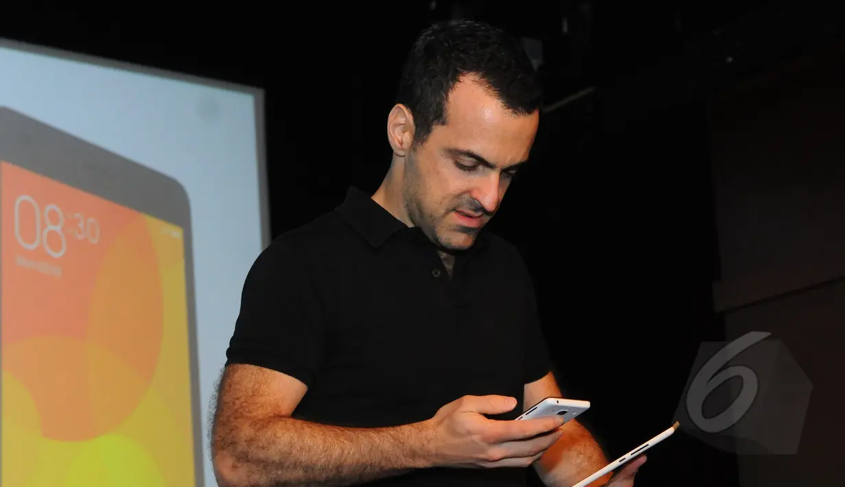 Vice President International Xiaomi, Hugo Barra saat menghadiri peluncuran Redmi 2 di The Club XXI, Djakarta Theatre, Jakarta, Rabu (1/4/2015). (Liputan6.com/Herman Zakharia)