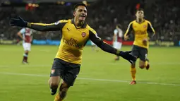 2. Alexis Sanchez (Arsenal) -11 Gol. (Reuters/John Sibley)