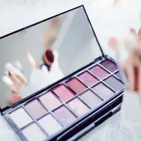 Tips untuk mempertahankan makeupmu. /copyright Unsplash/ freestocks