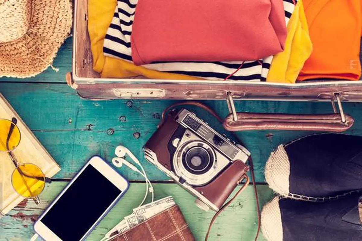 Orang yang Hobi Traveling Tidak Pernah Tinggalkan 4 Hal Ini