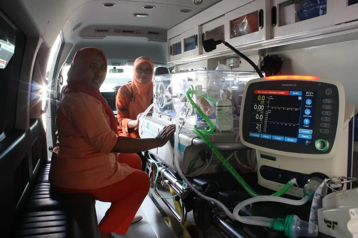 Canggihnya Ambulans Khusus Ibu Bersalin dari Surabaya