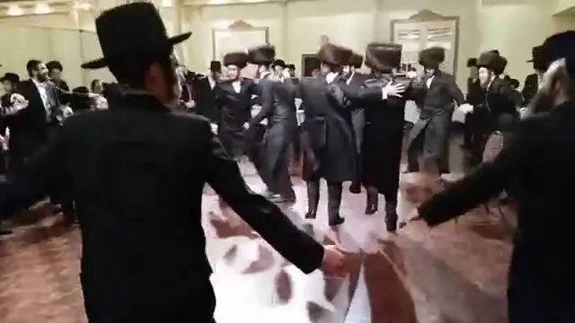 Asal-Usul Tarian Hora: Sebenarnya Bukan dari Yahudi