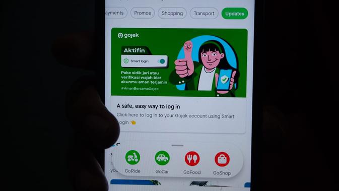 Informasi dan ajakan menggunakan aplikasi Gojek dengan aman selalu ada di akun gojek pengguna (Liputan6.com/Luthfie Febrianto)
