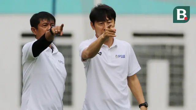 Manajer pelatih Timnas Indonesia, Shin Tae-yong dan Indra Sjafri