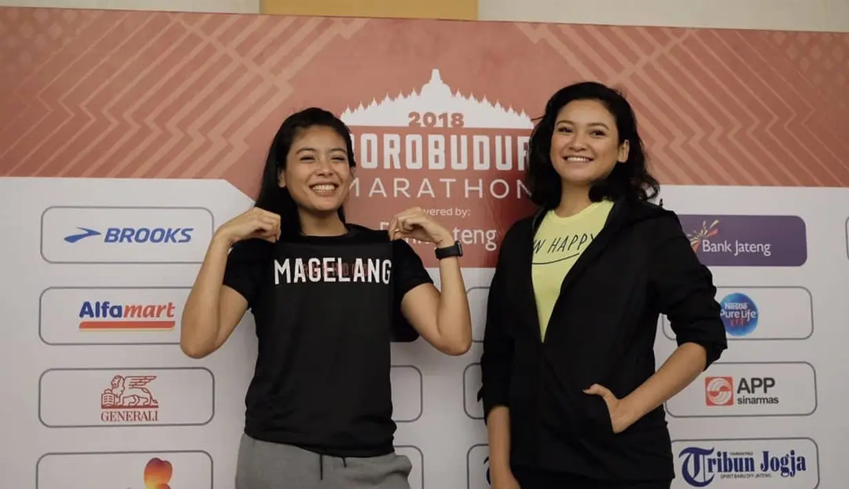 Mereka juga rutin mengikuti ajang lari di luar negeri. Namun yang ini adalah foto saat mereka mengikuti Borobudur Marathon (Foto: Instagram @agnipratistha)