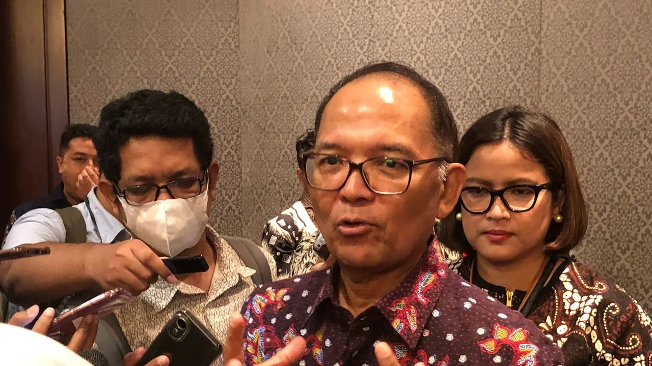 Kepala Eksekutif Pengawas Perasuransian, Penjaminan, dan Dana Pensiun OJK, Ogi Prastomiyono mengatakan OJK akan menerbitkan 5 Peraturan OJK baru. (Tira/Liputan6.com)