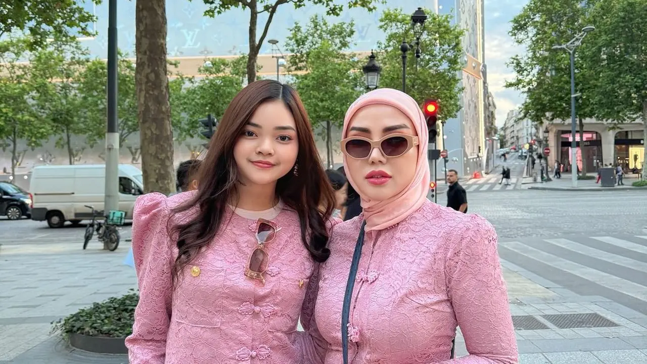 Potret Bella Shofie dan Putri Rigan (Sumber: Instagram/@bellashofie_rigan)