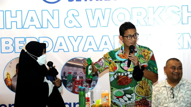 Sandiaga Uno bersama Yayasan Indonesia Setara memberikan pelatihan pemberdayaan UMKM kepada para peserta di Kota Banjarmasin, Kalimantan Selatan.