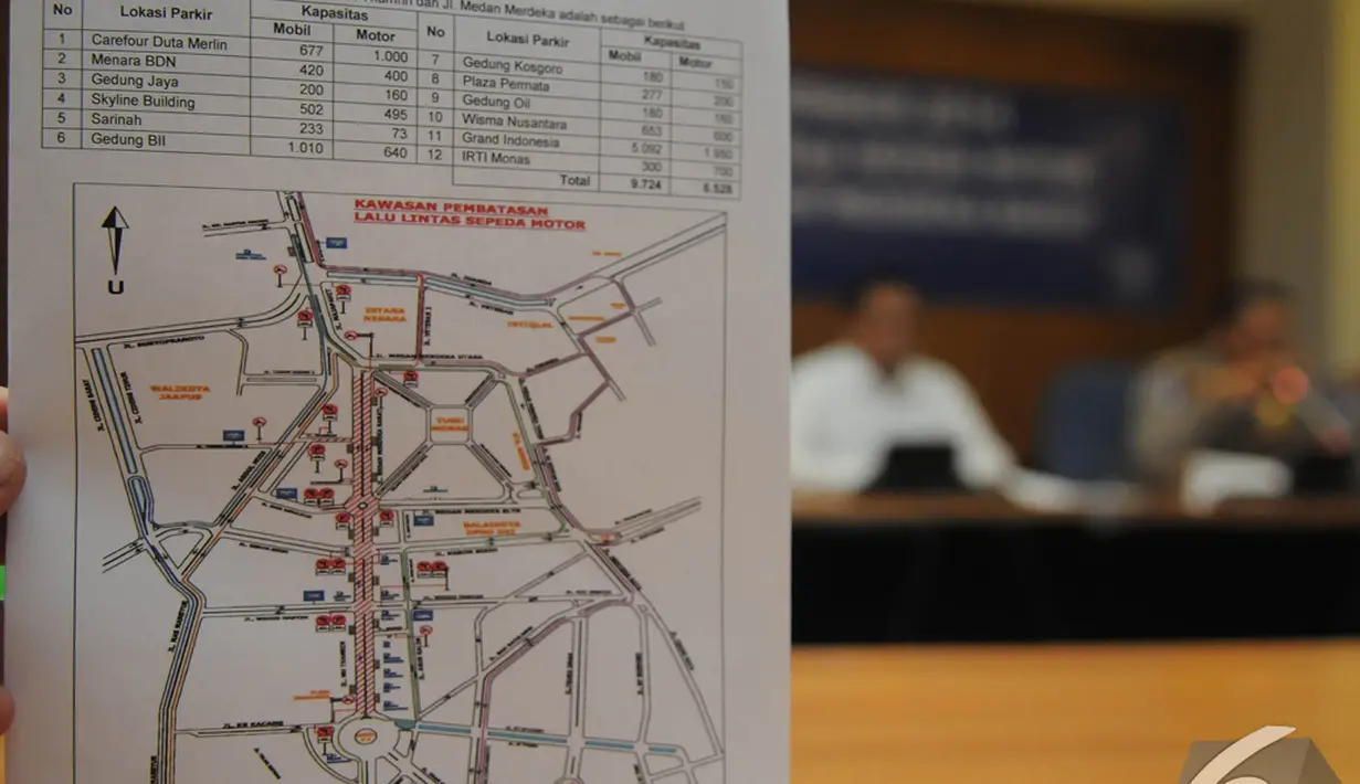 Peta larangan sepeda motor melintas di beberapa kawasan di Jakarta, Selasa (2/12/2014). (Liputan6.com/Herman Zakharia)