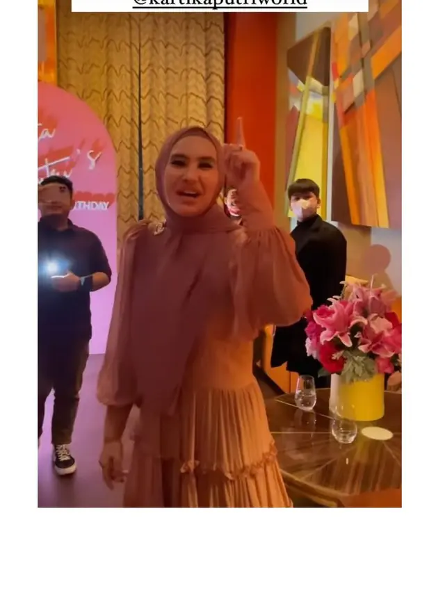 8 Momen Kejutan Ulang Tahun Kartika Putri yang ke-31, Serba Pink