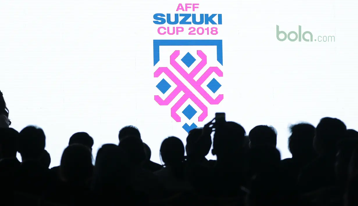 Peluncuran Logo baru Piala AFF Suzuki Cup 2018 di Hotel Mulia, Jakarta, Rabu (2/5/2018). Indonesia berada satu grup dengan Thailand, Singapura dan Filipina. (Bola.com/Nick Hanoatubun)