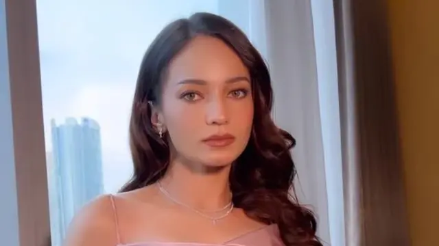 10 Inspirasi Baju Bridesmaid Pernikahan Jessica Mila dengan Dress, dari Enzy Storia hingga Yuki Kato