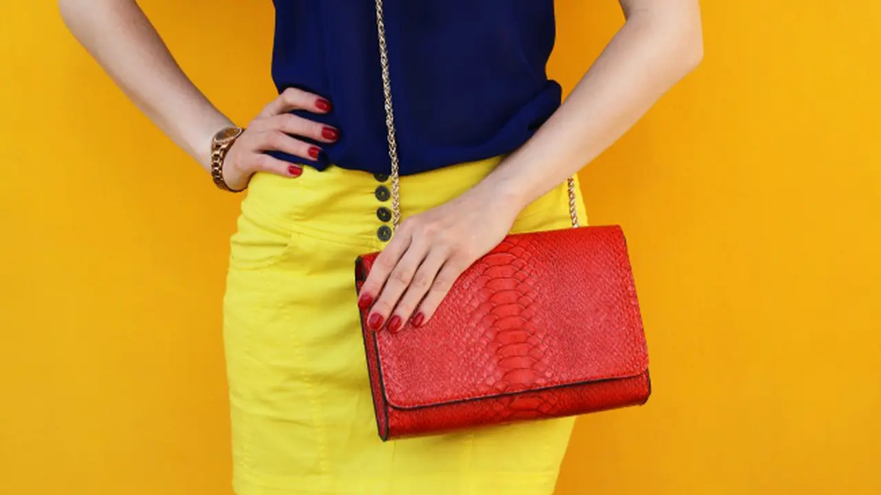 Warna Baju