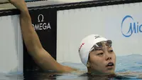Perenang China, Chen Xinyi, saat tampil di Kejuaraan Dunia 2015 di Rusia. Xinyi positif doping saat tampil di Olimpiade Rio 2016. (AFP/Alexander Nemenov)