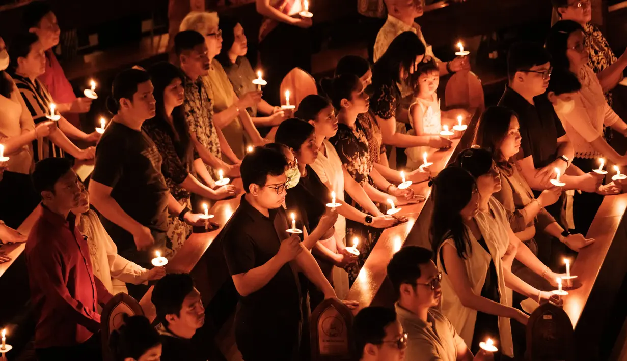 Malam Paskah atau juga disebut Vigili Paskah merupakan salah satu dari rangkaian perayaan Hari Paskah. (Yasuyoshi CHIBA/AFP)