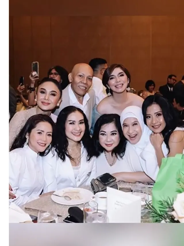 7 Potret Anniversary Pernikahan Tamara Geraldine, Mewah Dihadiri Artis Senior