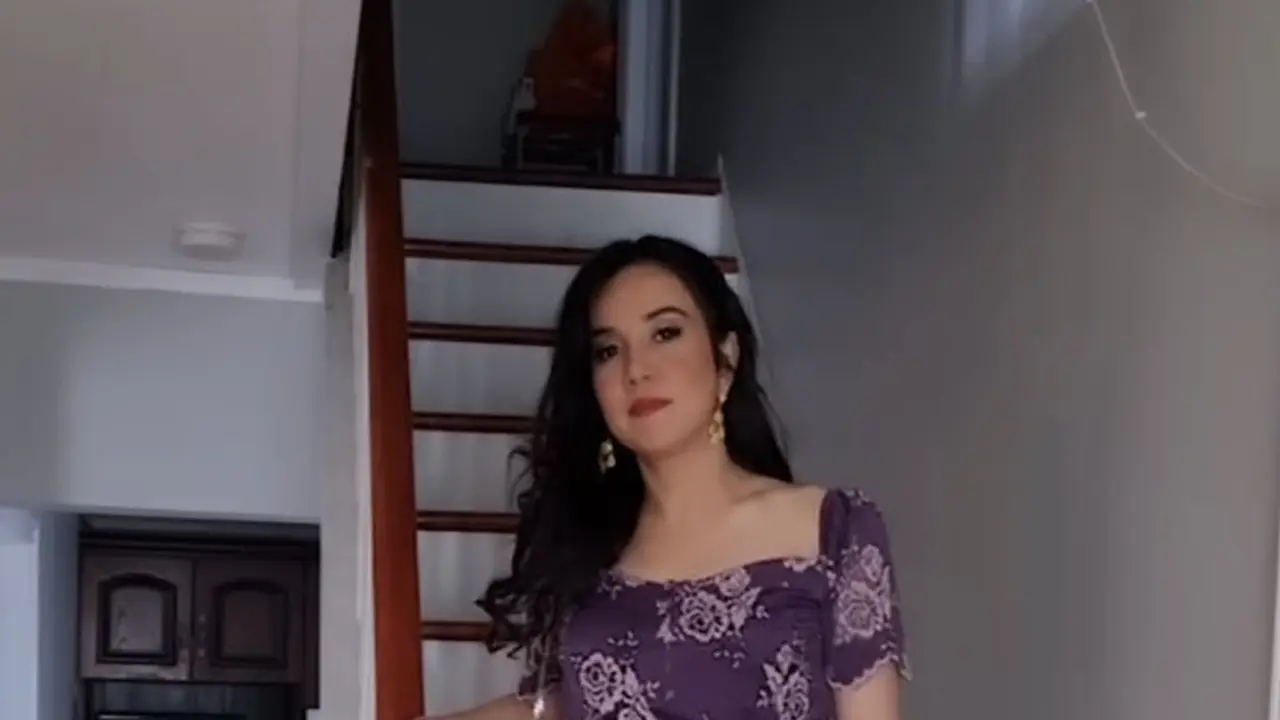 Andi Soraya saat Hadir di Wisuda anak-anaknya
