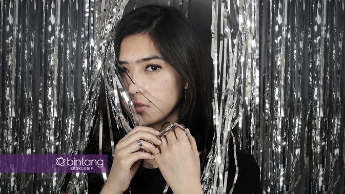 Eksklusif Album Paradox, Refleksi Dua Sisi Isyana 