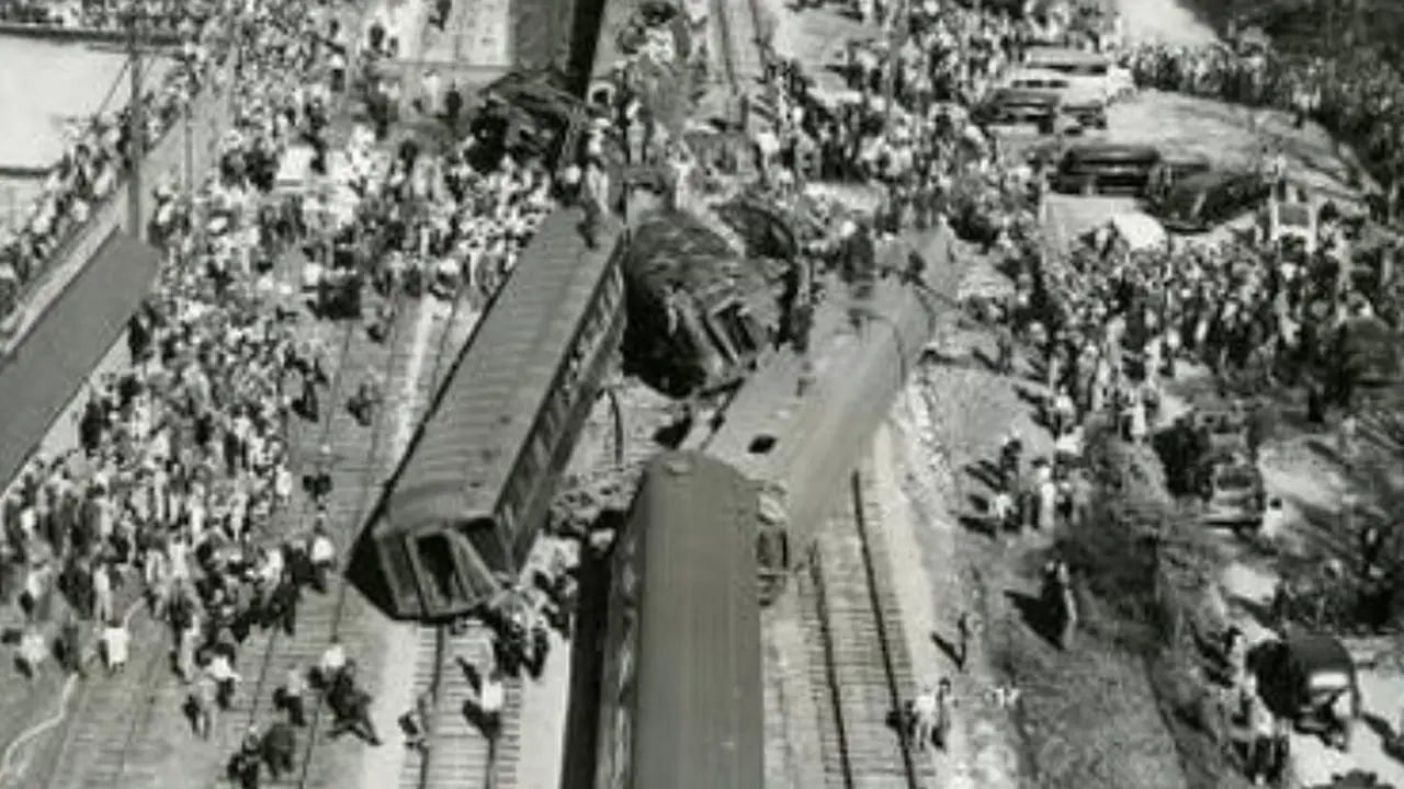 Tabrakan Kereta di Naperville
