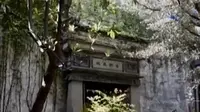 Pemerintah kota Batam menggusur bangunan liar di Tanjungucang. Selain itu, bangunan sejarah di Shanghai sebagian telah dihancurkan.