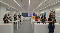 iBox Apple Premium Partner pertama di Plaza Indonesia, Jakarta, dilengkapi staf dan iBox Experts yang siap melayani kebutuhan pelanggan terkait produk Apple. (Liputan6/Dinda Charmelita Trias Maharani)