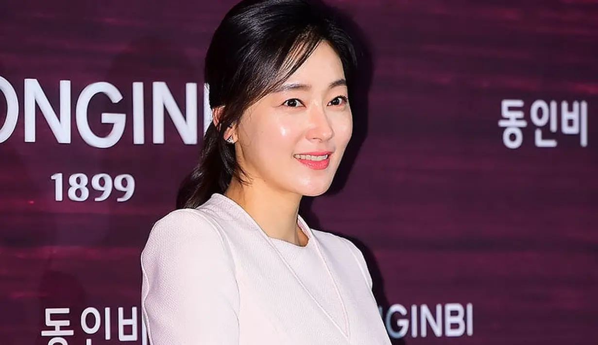 Tim produksi drama Return sendiri sudah melakukan sesi baca naskah pada beberapa waktu lalu. Dan Park Jin Hee sendiri sudah melakukan syuting pada Selasa (13/2/2018). (Foto: Soompi.com)