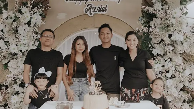 Genap Berusia 20 Tahun, Ini 6 Potret Transformasi Azriel Hermansyah