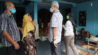 Ganjar Pranowo mengunjungi rumah pemilik kos waktu sekolah di Yogyakarta.