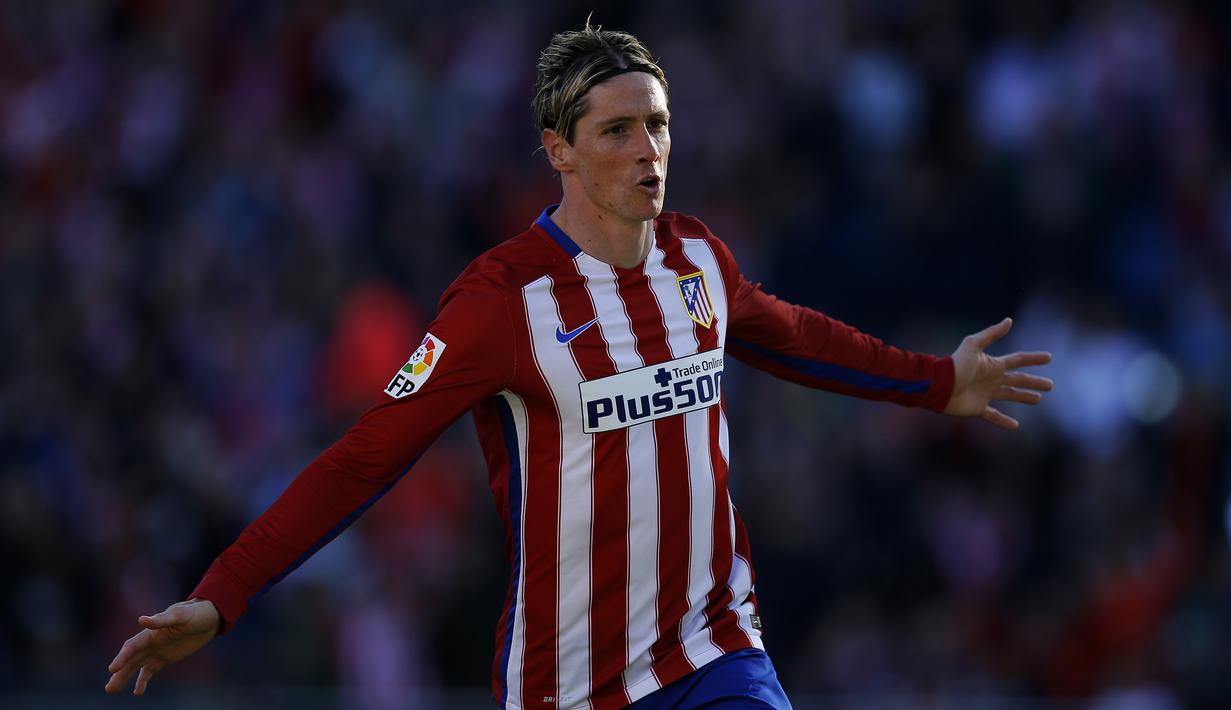 3. Fernando Torres - Torres merupakan hasil didikan terbaik dari akademi Atletico Madrid. Pemain asal Spanyol ini mencatatkan 121 gol dari 351 penampilan dan turut mempersembahkan trofi Liga Europa 2017/2018 bagi Ateltico Madrid. (AP Photo/Francisco Seco)