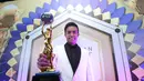 Selain meraih penyanyi Penyanyi Dangdut Pendatang Baru Pria Terpopuler di Indonesian Dangdut Awards (IDA) 2017, Fildan D'Academy juga menyabet dalam kategori khusus. Sebagai Penyanyi Dangdut Sosial Media Darling. (Deki Prayoga/Bintang.com)
