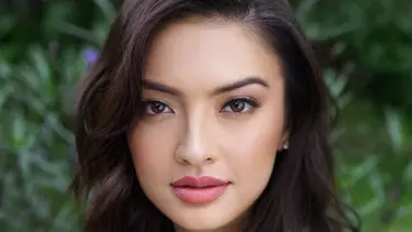 8 Artis Cantik Indonesia Yang Inspiratif Sukses Di Dunia Karier Dan Pendidikan Entertainment Fimela Com