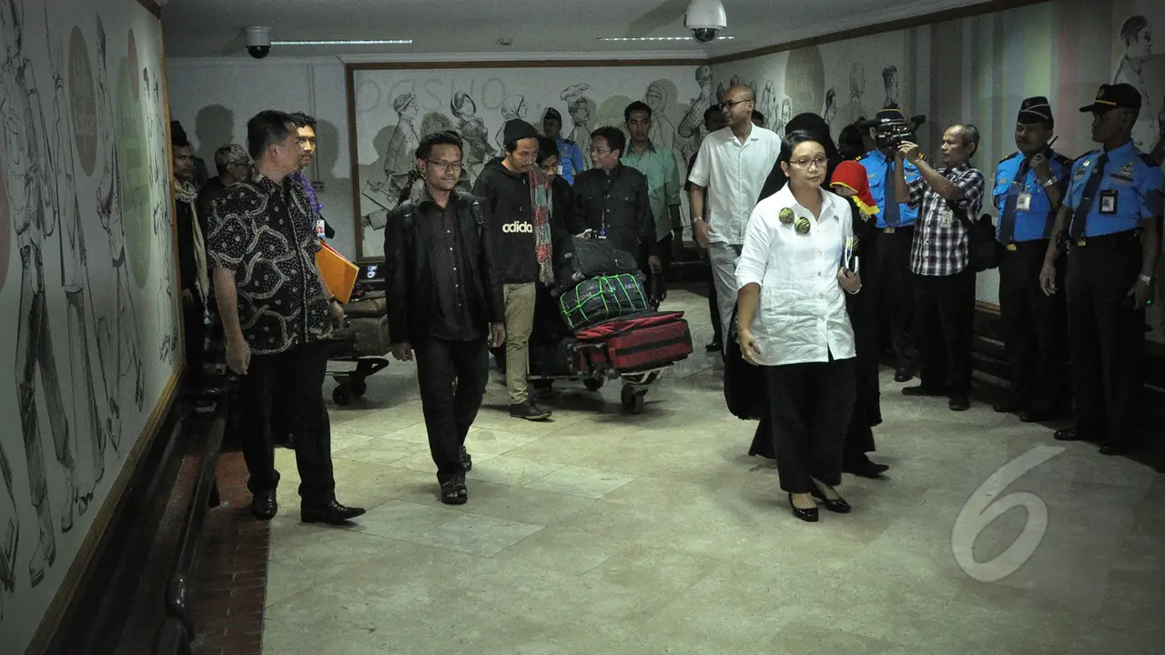 Menlu Retno Temui WNI dari Yaman