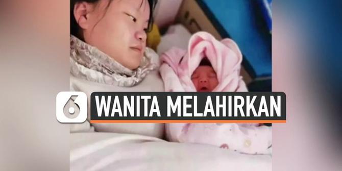VIDEO: Detik-Detik Wanita Melahirkan di Parkiran Rumah Sakit