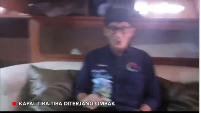 Kapal Sandiaga Uno Dihantam Ombak Saat Menuju Pulau Selayar, Sulawesi Selatan