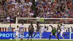 Berita video salah satu laga keras di Piala Emas 2017, yaitu antara El Salvador dengan Amerika Serikat. This video presented by BallBall.