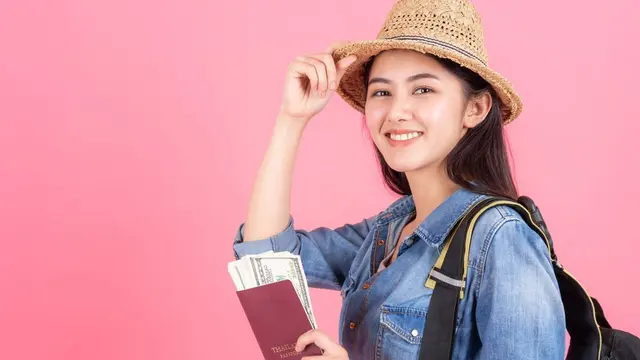 ilustrasi perempuan traveling