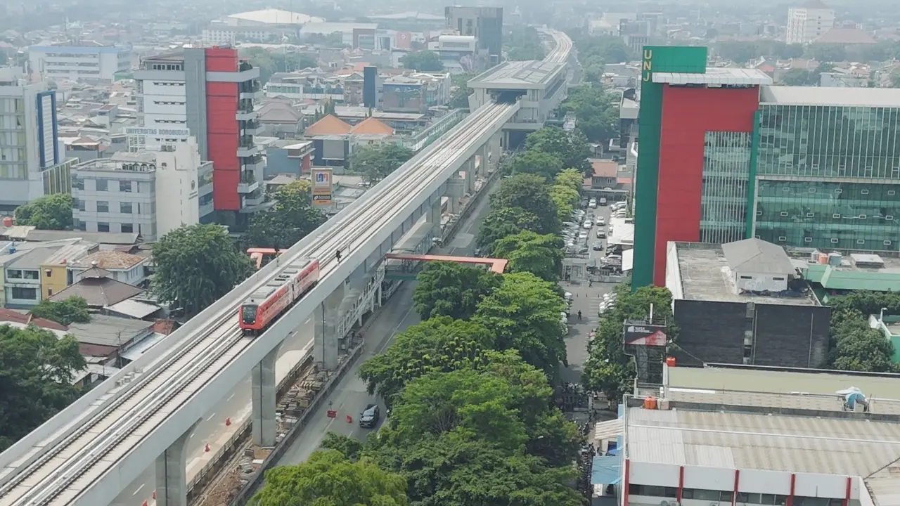 LRT Jakarta dari Velodrome ke Pasar Pramuka Mulai Diuji Coba Hari Ini