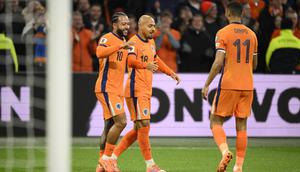Timnas Belanda memetik kemenangan empat gol tanpa balas atas Lithuania pada partai terakhir Grup G Kualifikasi Piala Dunia 2026 di Johan Cruijff ArenA, Amsterdam, Selasa (18/11/2025) dini hari WIB. Hasil itu membuat Belanda tak tergoyahkan di puncak Grup G, dan lolos ke putaran final. (AFP/JOHN THYS)
