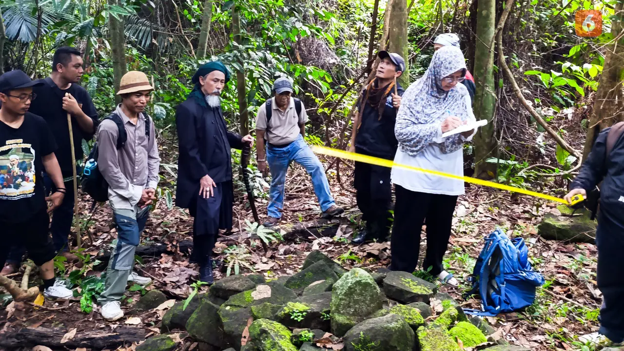 BRIN bersama Museum Prabu Siliwangi saat mrlakukan penelitian benda purba di Sukabumi. (Liputa6.com/Istimewa).