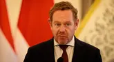 Menteri Luar Negeri (Menlu) Belanda, David van Weel, meminta maaf setelah Patrick Kluivert gagal membawa Timnas Indonesia menang melawan Arab Saudi di R4 Kualifikasi Piala Dunia 2026. (AFP/Yasuyoshi Chiba)