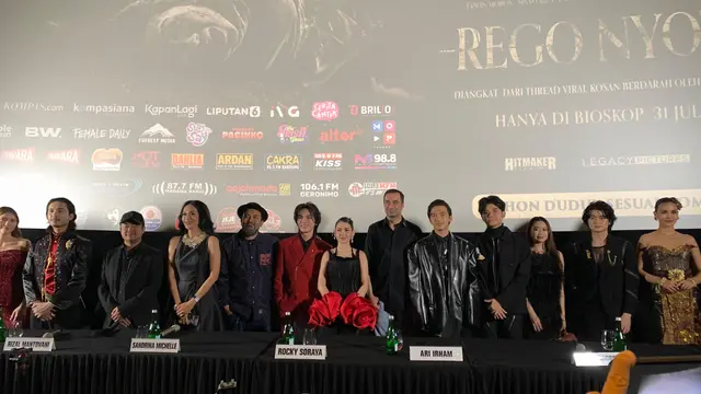 Para pemain dan tim film Rego Nyowo saat Gala Premiere di XXI Plaza Indonesia, Jumat (25/7/2025).